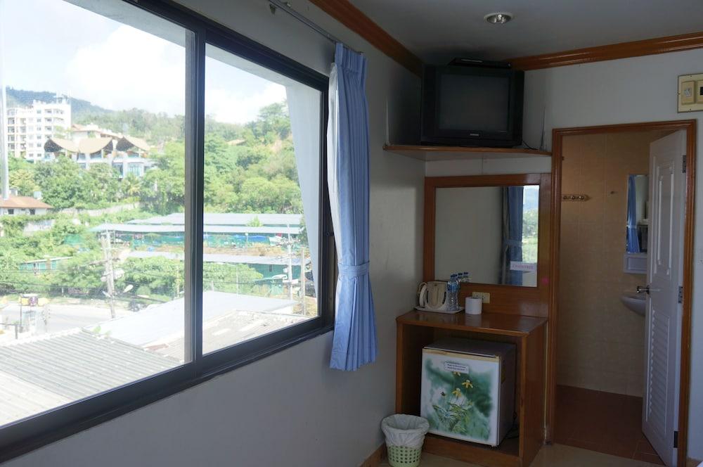 Lamai Guesthouse Patong Exterior photo
