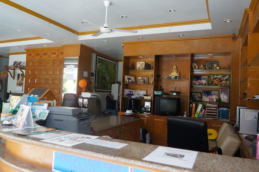 Lamai Guesthouse Patong Exterior photo
